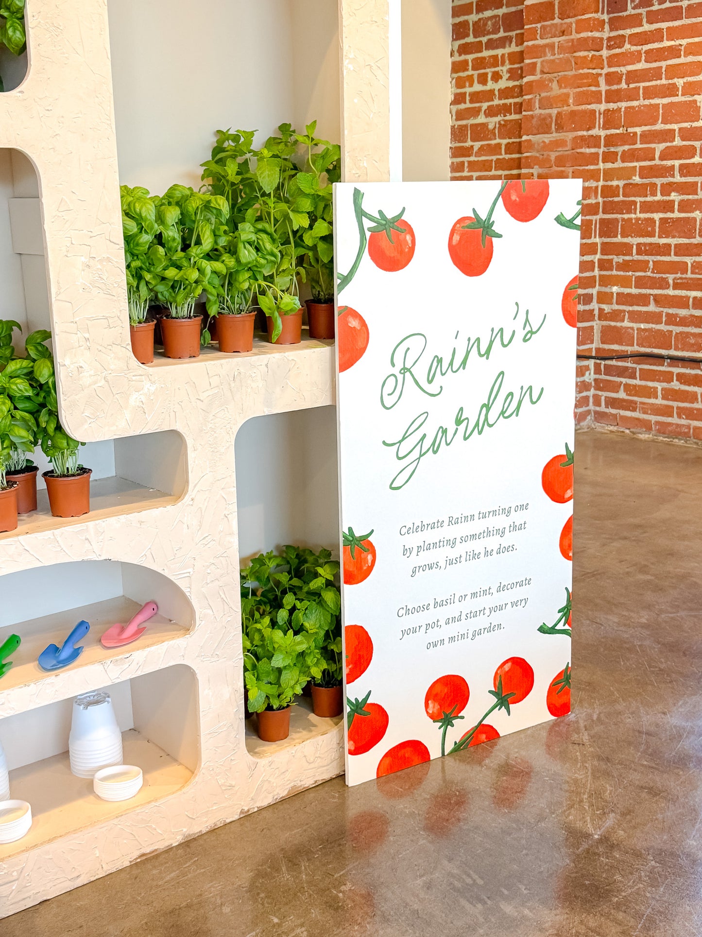 The Pomodoro – Garden Sign | Customizable Welcome/Event Signage