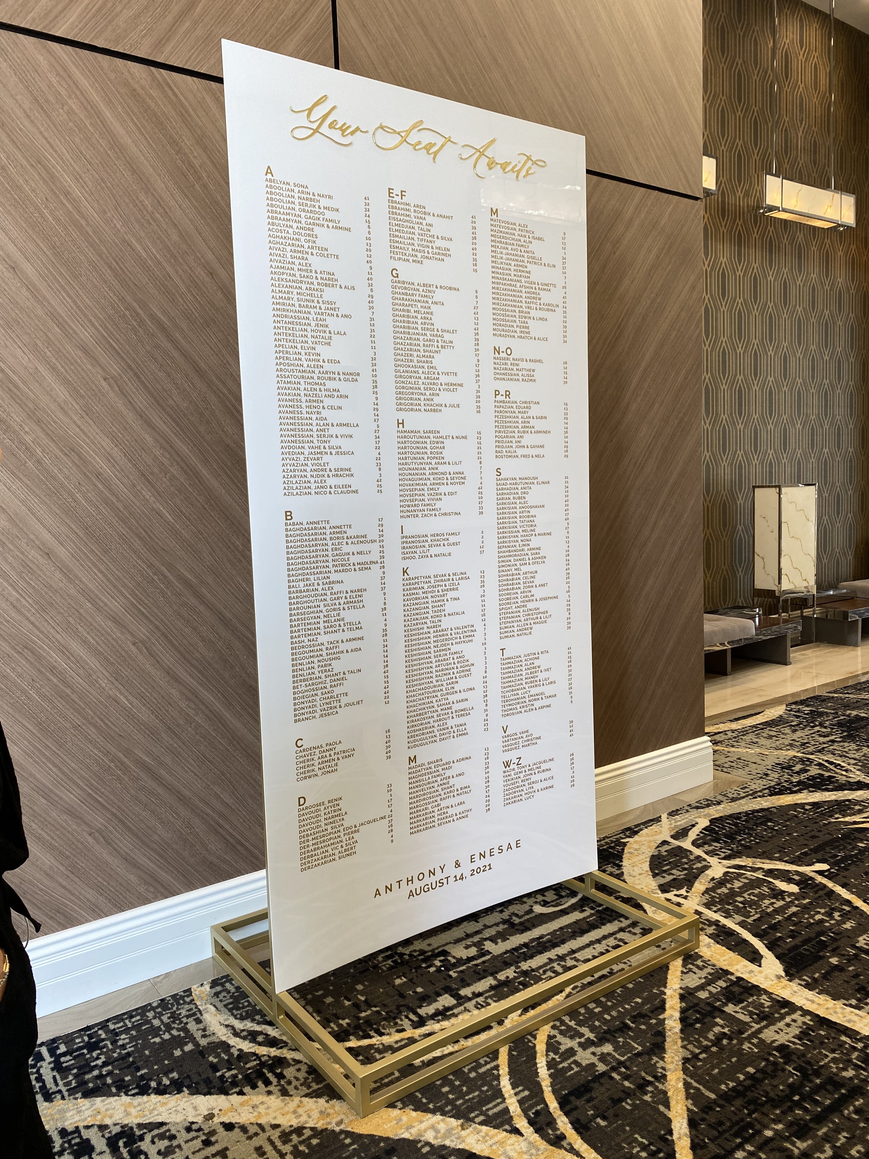 Personalized 4' x 8' Seating Chart Wall (Los Angeles Area)