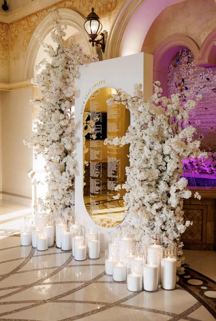 Seating Chart Wall with Oval Mirror (Los Angeles Area) – Golden Moments ...